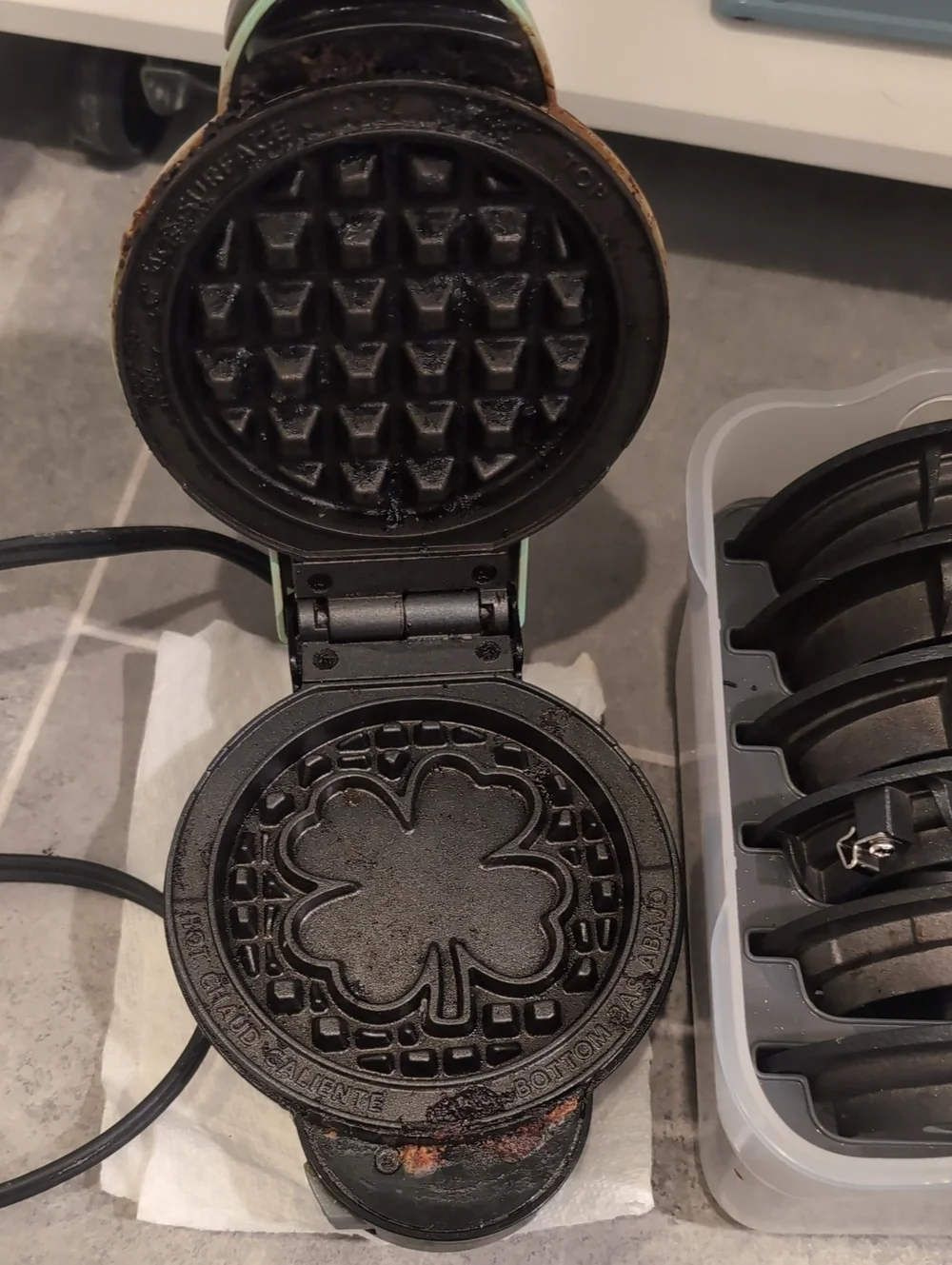 Dash Mini Waffle Maker - Mint Green